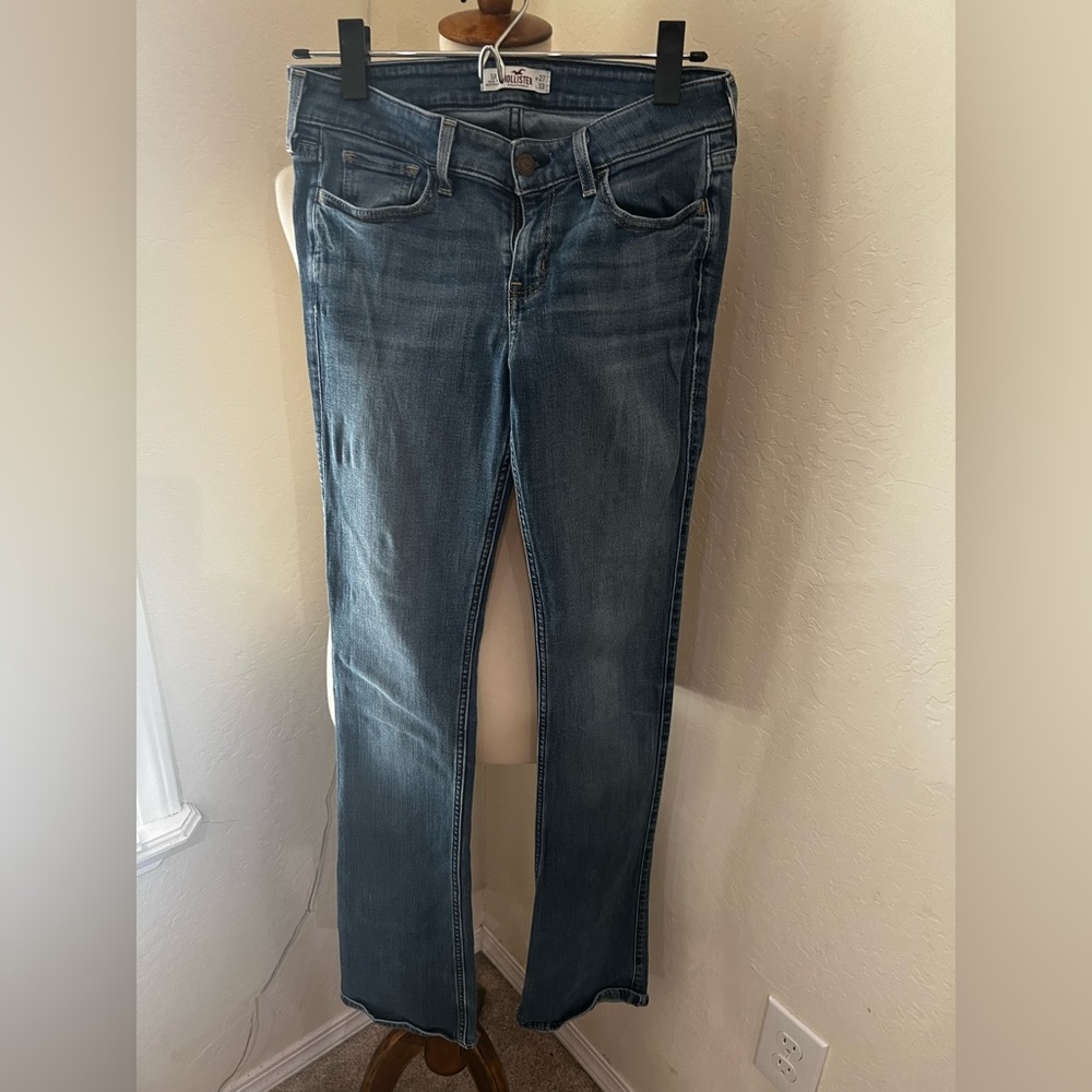 Hollister jeans great condition 27x33 5r